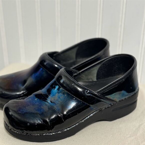 Dansko Professional Clogs EU 38 7.5-8 Black Petrol Patent Iridescent Work Shoe - Picture 1 of 8